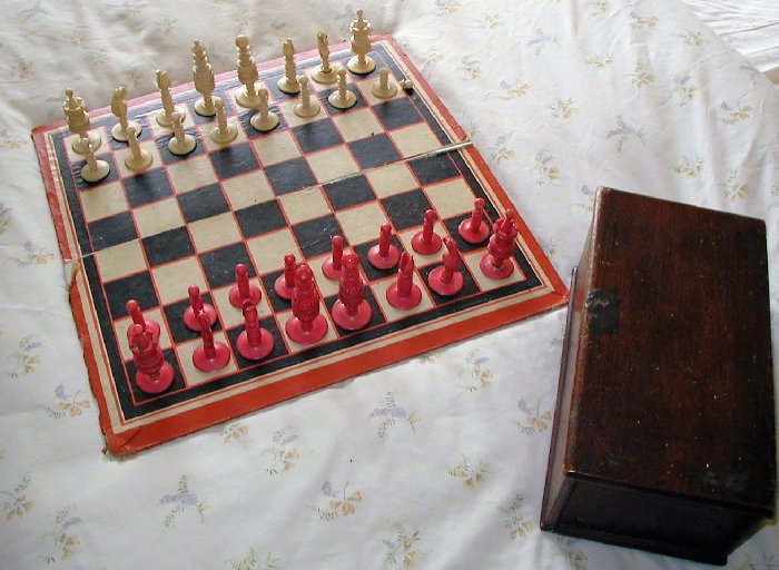 Hague Chess Set